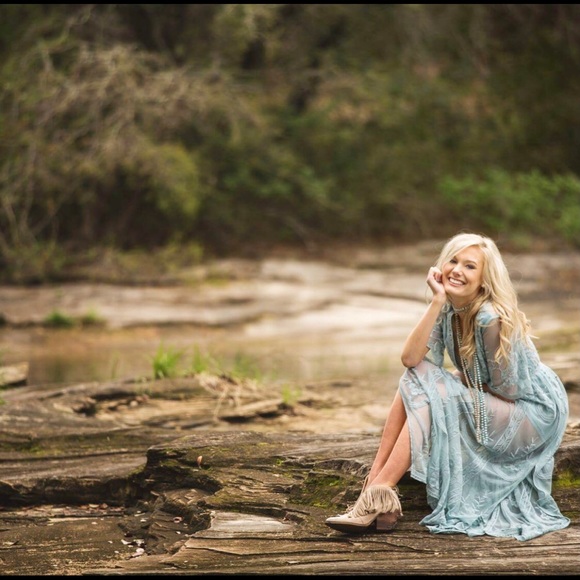 Lace Romper/ Dress - Picture 2 of 8